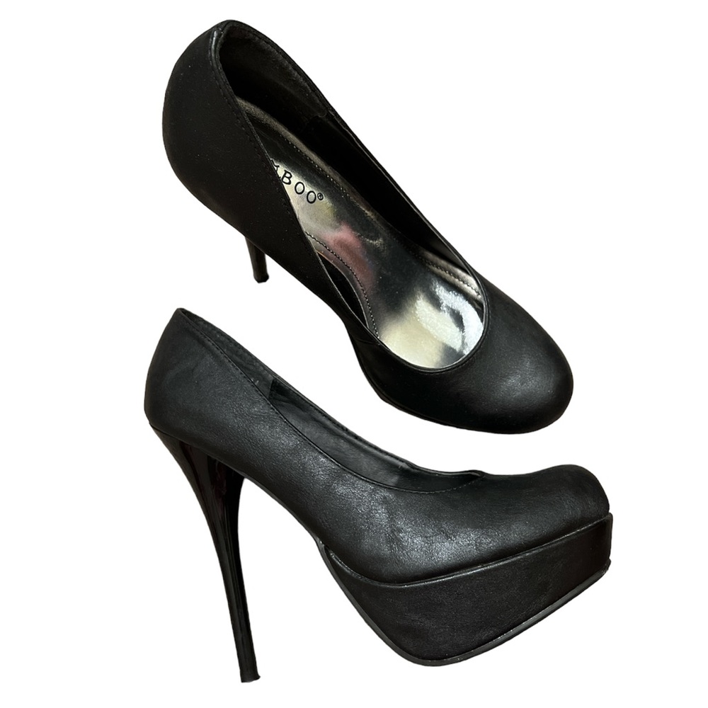 Black high Platform Heels